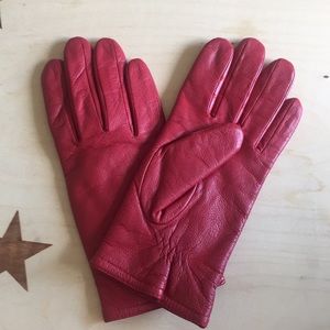 Gloves leather